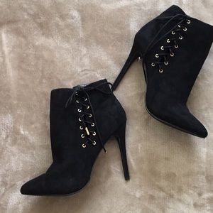 Ankle boots black 10